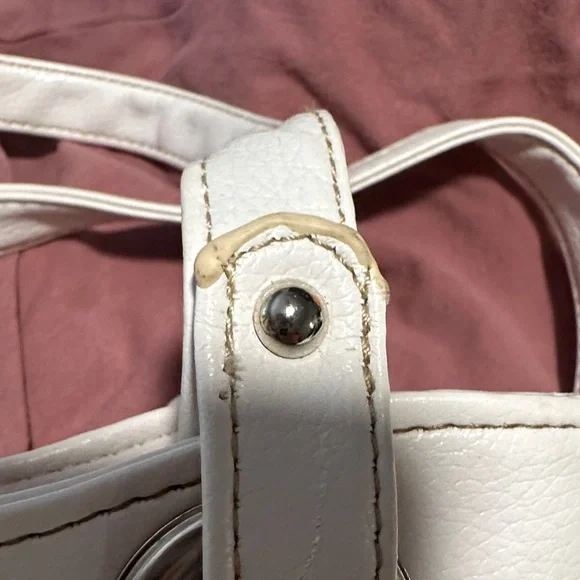 Croft & Barrow Cream Shoulder Bag - Picture 10 of 14